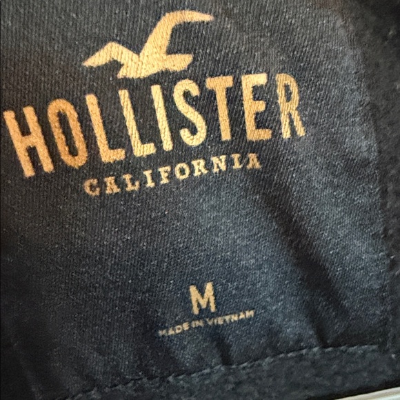 Hollister Black Zip-Up Sweater with Fierce Tiger Motif - Picture 2 of 4